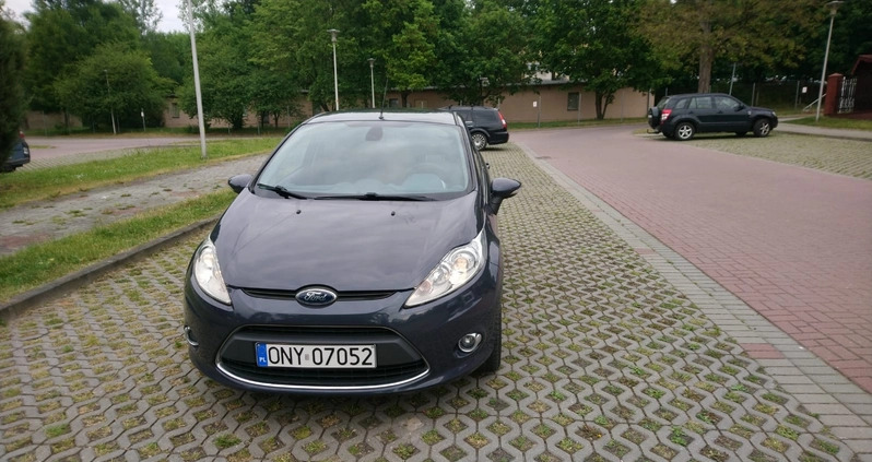 Ford Fiesta cena 19950 przebieg: 135000, rok produkcji 2011 z Nysa małe 154